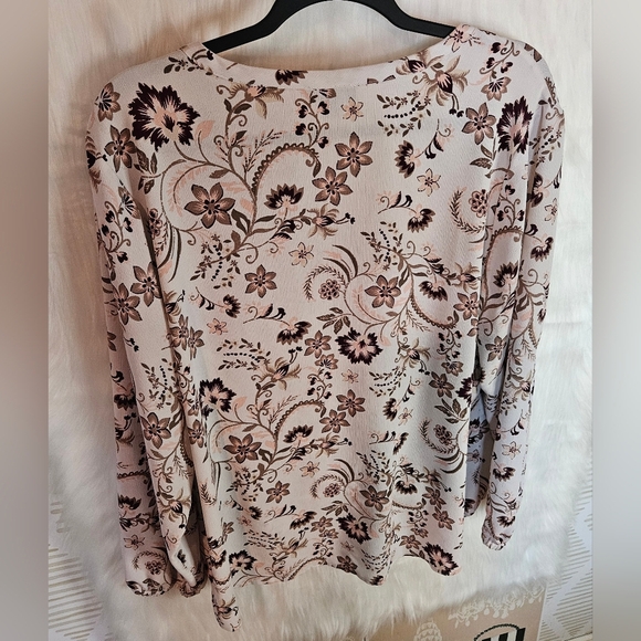 Lord & Taylor Boho Floral Print Tie-Front V-Neck Top - Picture 4 of 7